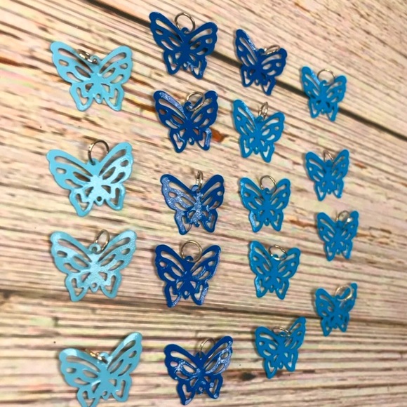 18 Blue Colored Metal Butterfly Charms Pendants! 2 Sided Colored Mixed Lot - Picture 4 of 6